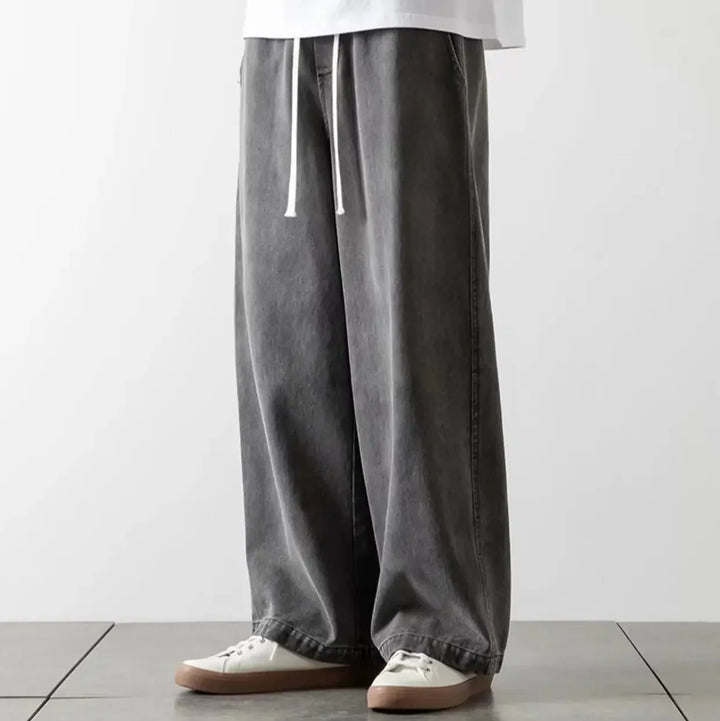 Calvix baggy jeans til mænd. Lette, komfortable bukser med elastiktalje, ideelle til casual brug.