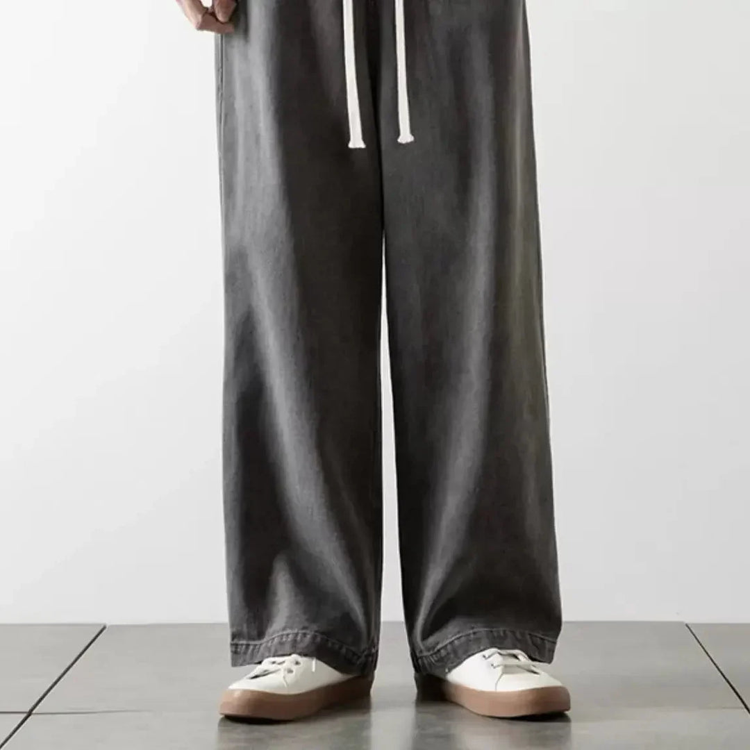 Mænds baggy jeans med elastiktalje, der tilbyder maksimal komfort og fri bevægelighed til aktive dage.