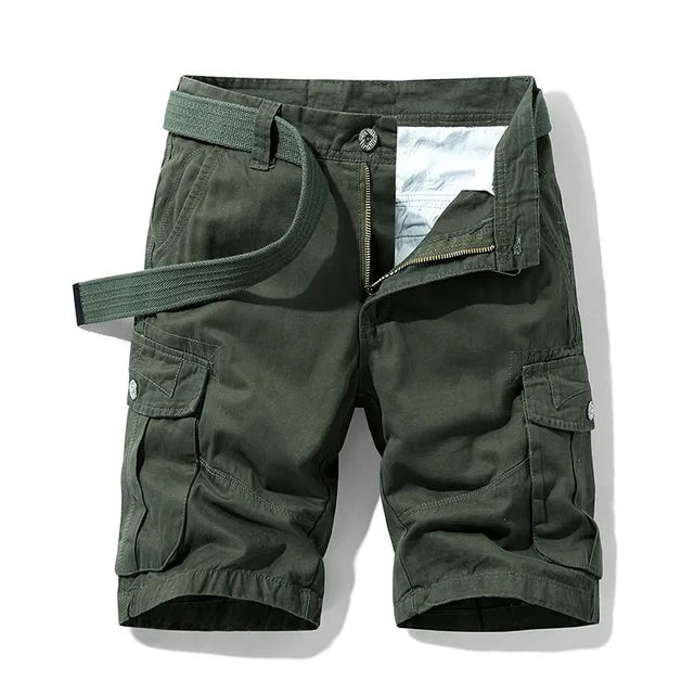 Klassiske herre cargoshorts. Praktiske og stilfulde til sommerens aktiviteter og hverdag.