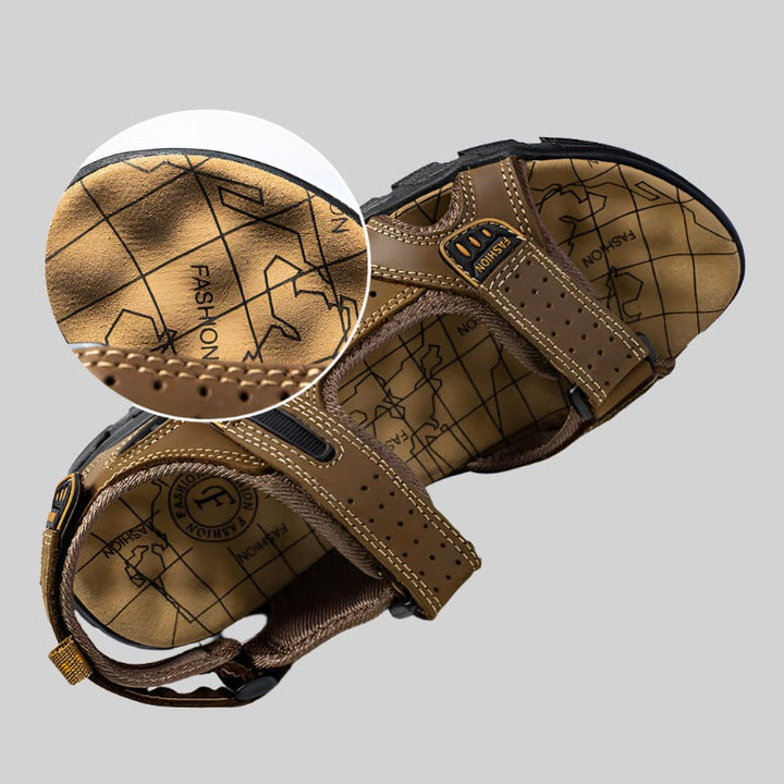 Ergonomiske sandaler til mænd, der tilbyder fremragende støtte og aflastning til fødderne. Casual sommerfodtøj.