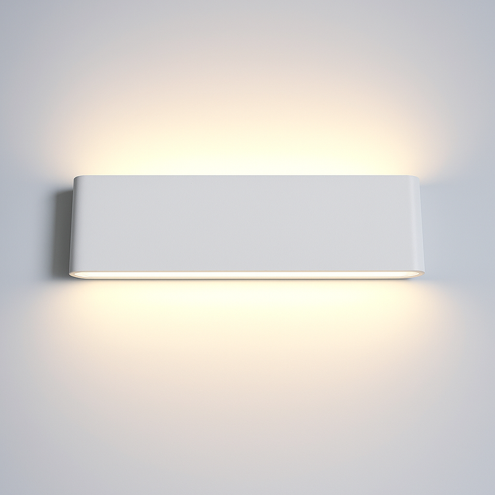 Stemningslys LED væglampe med moderne buet glas, energivenlig til indendørs og udendørs.