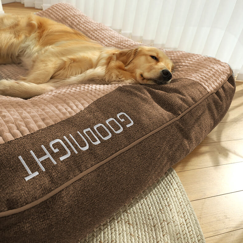 Ergonomisk designet, vaskbar hundeseng for store hunde. Giver støtte og er nem at vedligeholde.