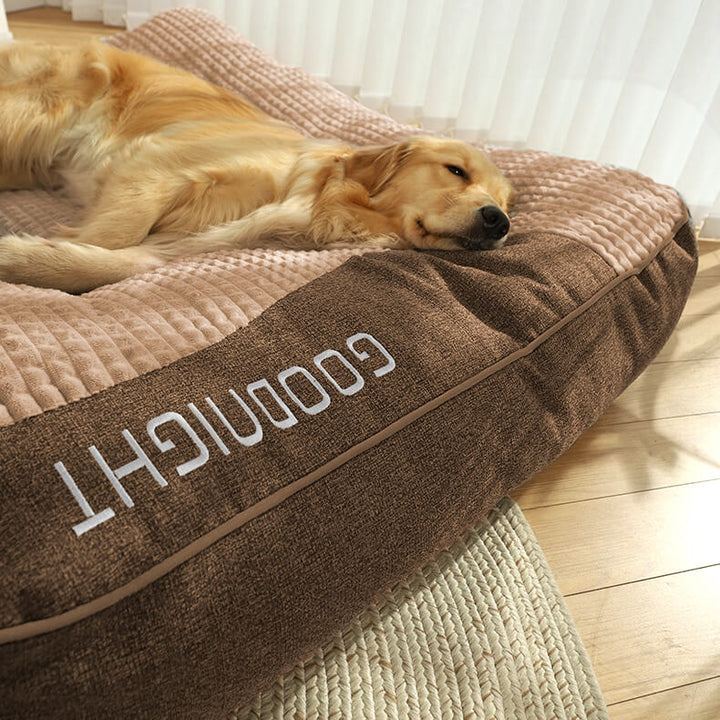 Ergonomisk designet, vaskbar hundeseng for store hunde. Giver støtte og er nem at vedligeholde.