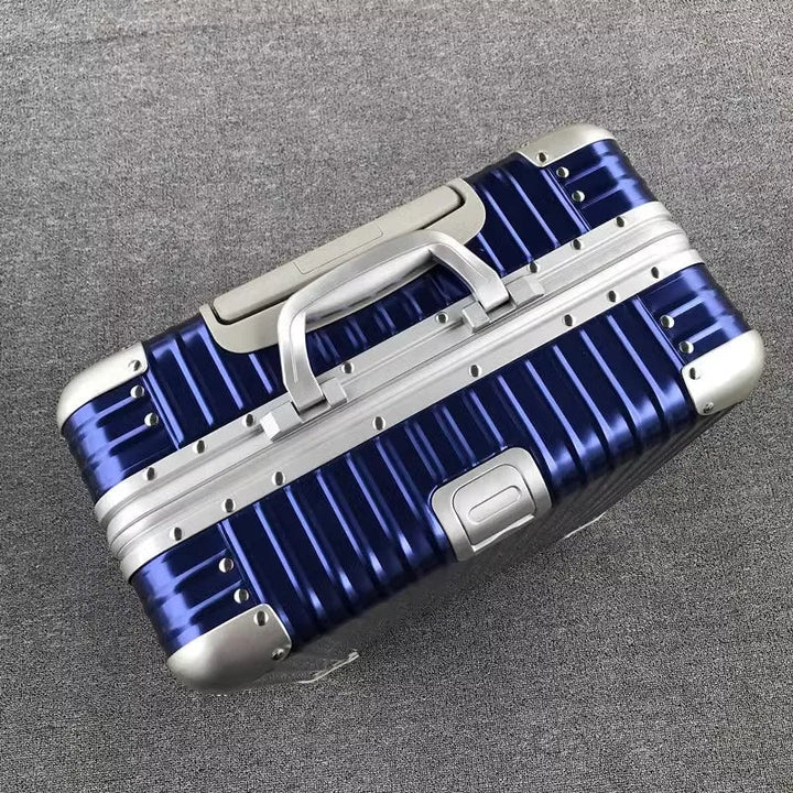 Letvægtskuffert af aluminium og magnesium. Holdbar hardcase rejsekuffert med premium kvalitet.
