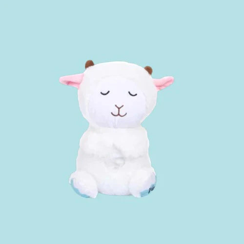 Giv din baby ro med denne kære CozyDream odder nussebamse, en dejlig plysven.