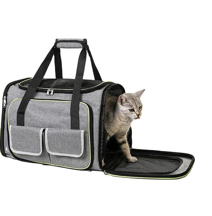 Praktisk rejsetaske til kæledyr, sammenfoldelig og letvægts for nem transport af hund eller kat.