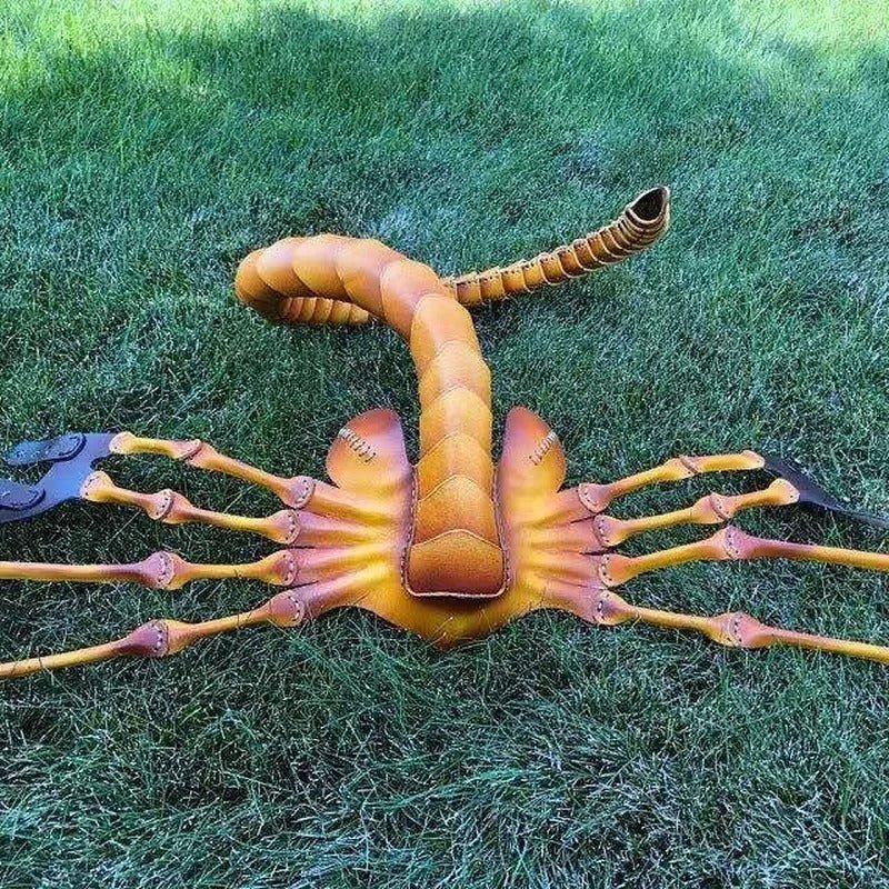 Unisex Alien Facehugger maske, ideel til skræmmende Halloween og temafester. Latex til voksne.