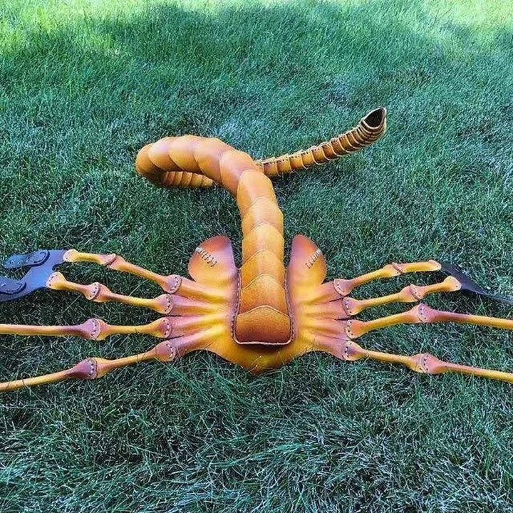 Unisex Alien Facehugger maske, ideel til skræmmende Halloween og temafester. Latex til voksne.