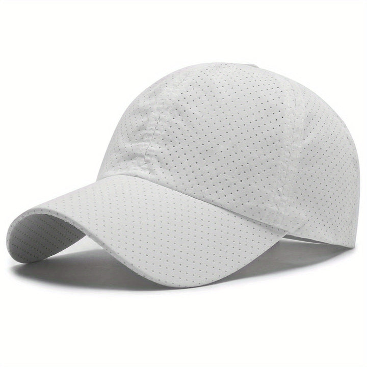 Sportskasket med UV-beskyttelse, perfekt til sommeraktiviteter.