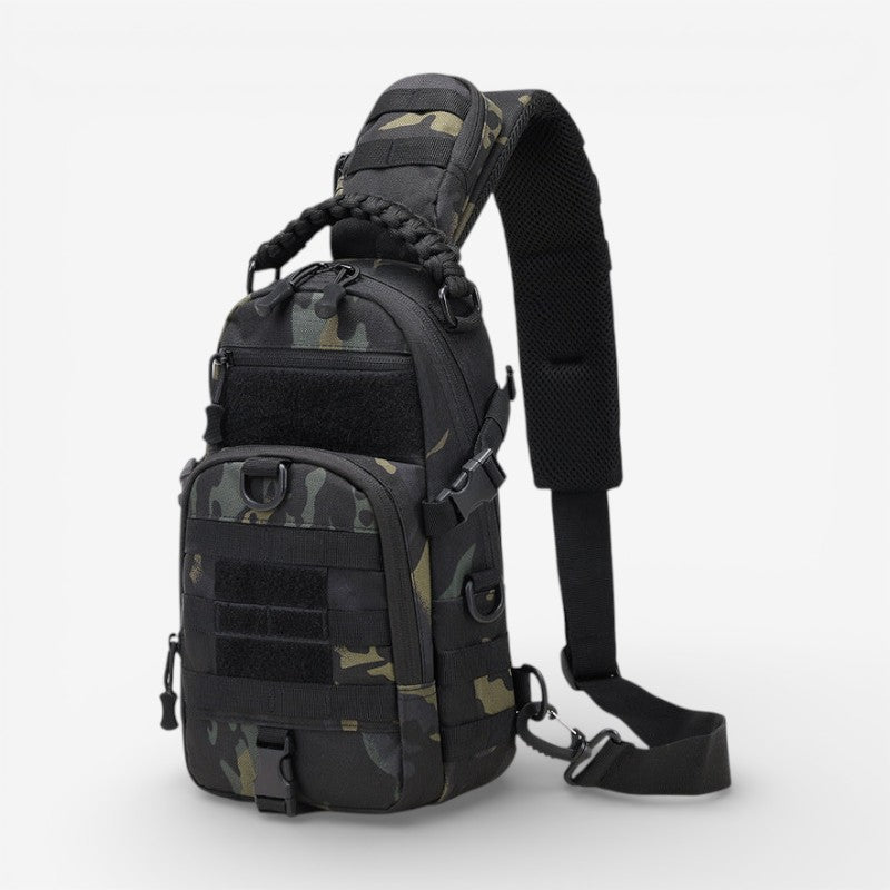 Letvægts unisex skuldertaske i slidstærkt materiale, ideel til daglig brug med justerbar rem.