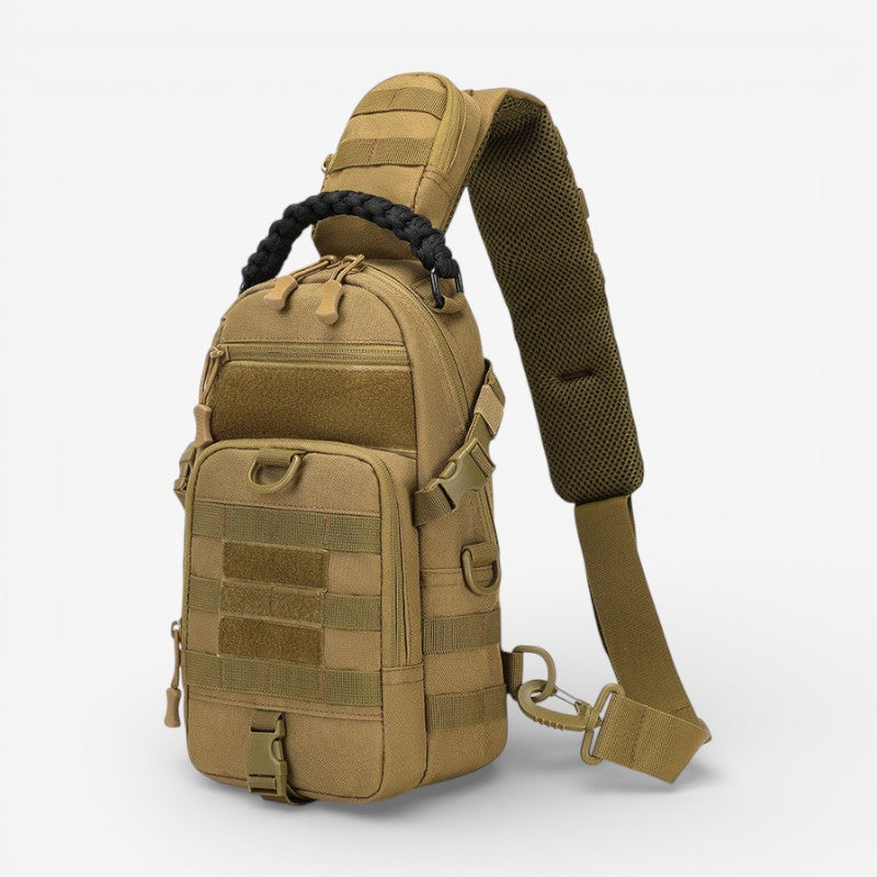 Praktisk unisex skuldertaske med sikker lynlås og rum til organiseret opbevaring af hverdags-essentials.